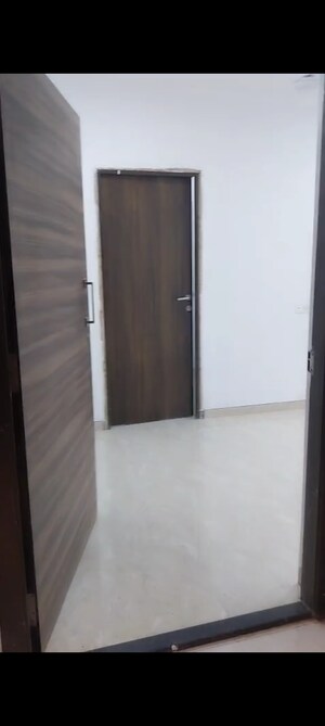 Room in 1 RK Apartment at Kurla West – for Rent