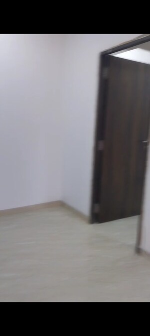 Room in 1 RK Apartment at Kurla West – for Rent