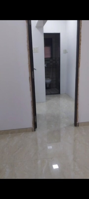 Room in 1 RK Apartment at Kurla West – for Rent