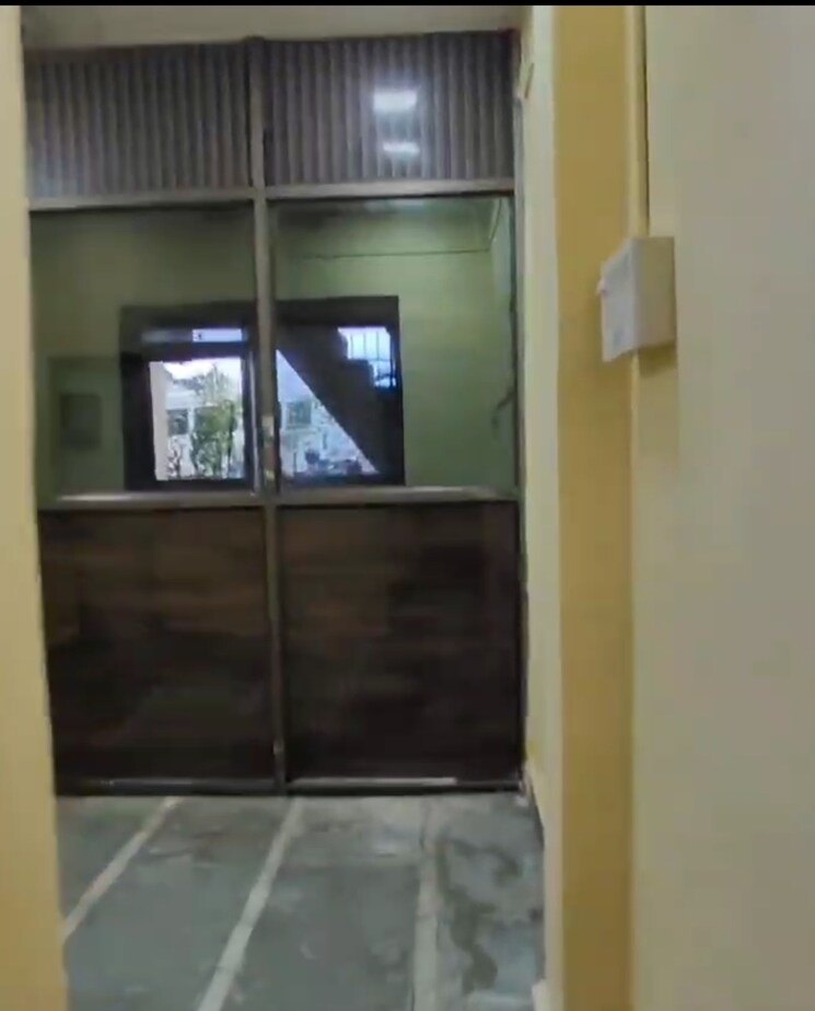 Bathroom, powai-plaza Commercial Office Space 300 Sq.Ft. In Powai Mumbai 9238984