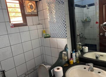 Team Area in 4 BHK Independent House at Indiranagar – for Sale