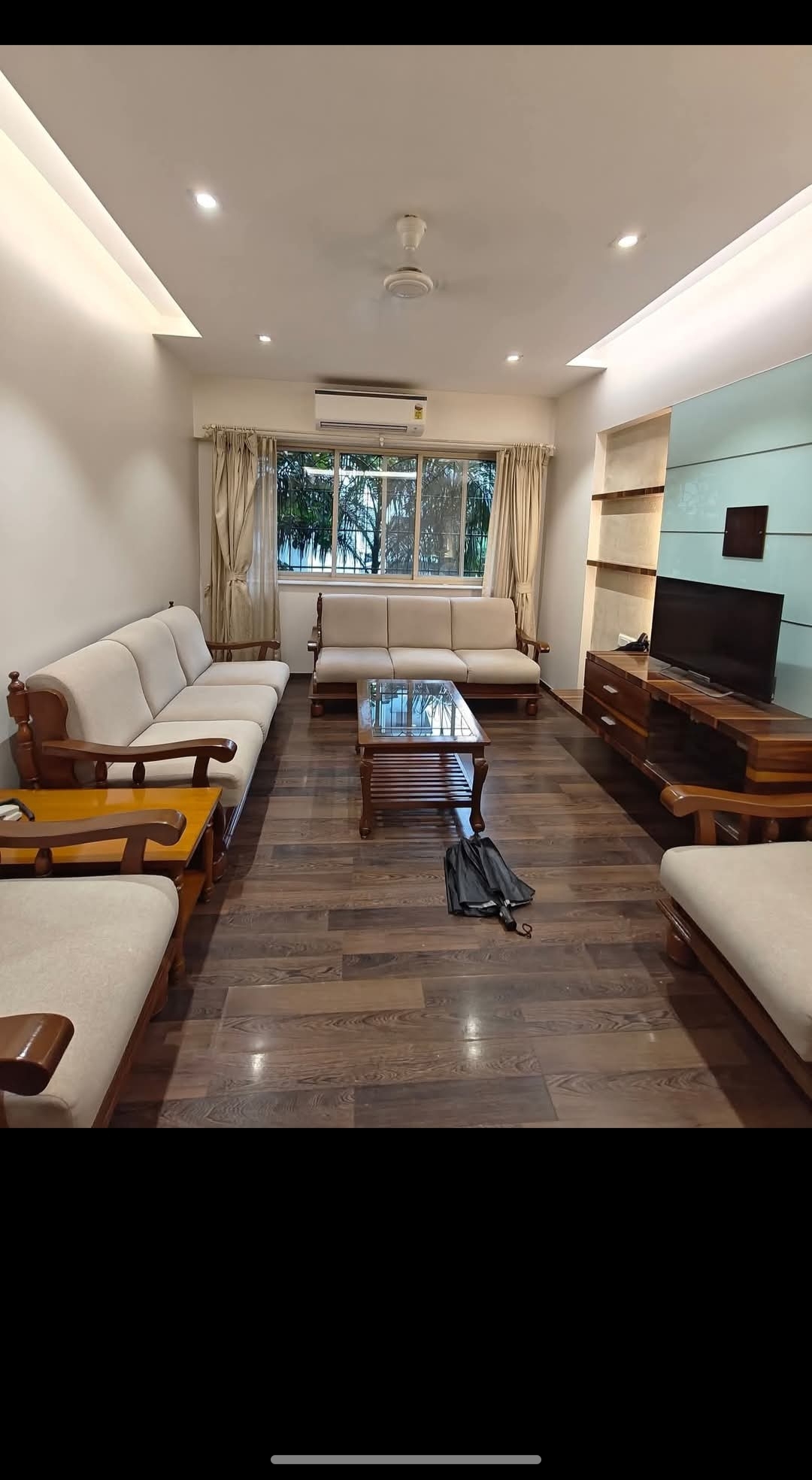 2 BHK + Extra Room Apartment For Rent in Juhu Dhara Complex 