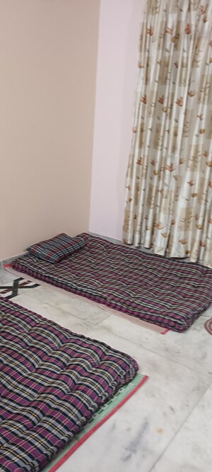 Bedroom in 3 BHK Builder Floor at Sector 29 – for Rent