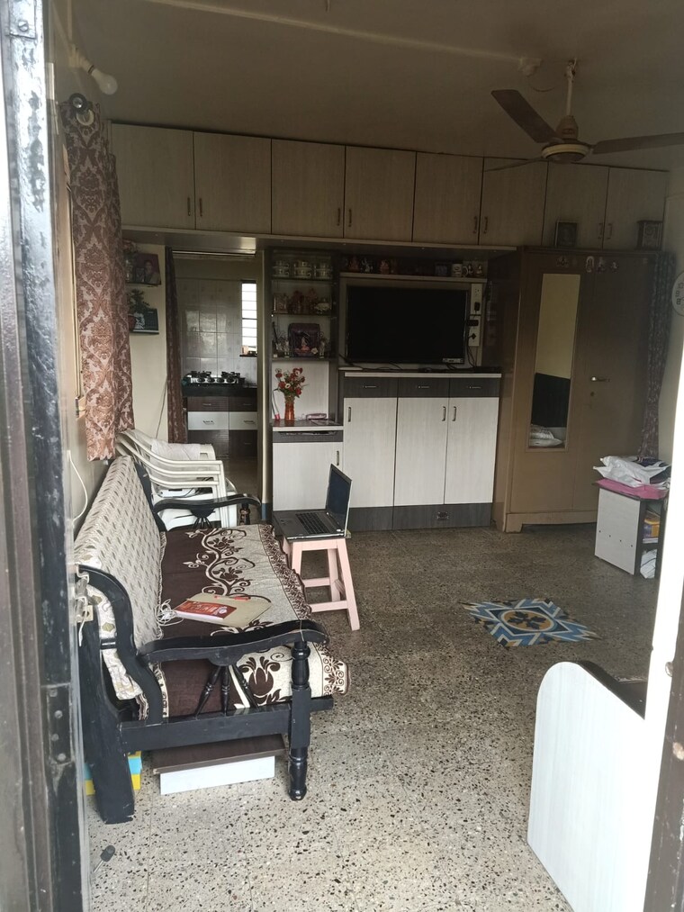 Master Bedroom, giriraj-park 1 RK 350 Sq.Ft. Independent House In Dhankawadi Pune 9239028