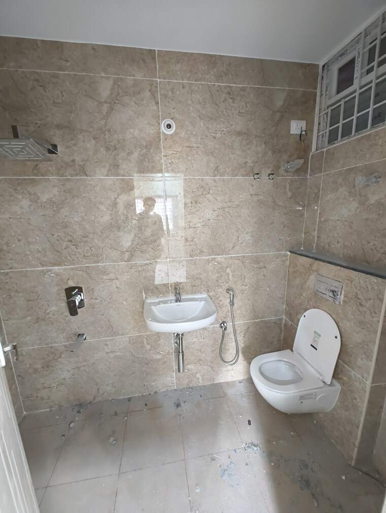 Bathroom, swastika-residency-indiranagar 3 Bedroom 1600 Sq.Ft. Apartment In Indiranagar Bangalore 9239036