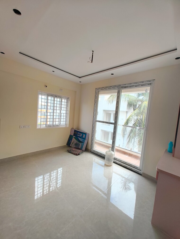Living Room, prabhu-kunj-indiranagar 3 Bedroom 1600 Sq.Ft. Apartment In Indiranagar Bangalore 9239039