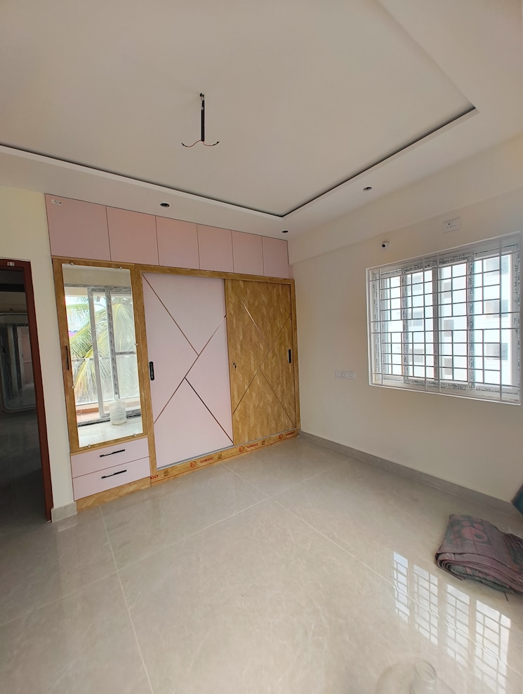 Room, prabhu-kunj-indiranagar 3 Bedroom 1600 Sq.Ft. Apartment In Indiranagar Bangalore 9239039