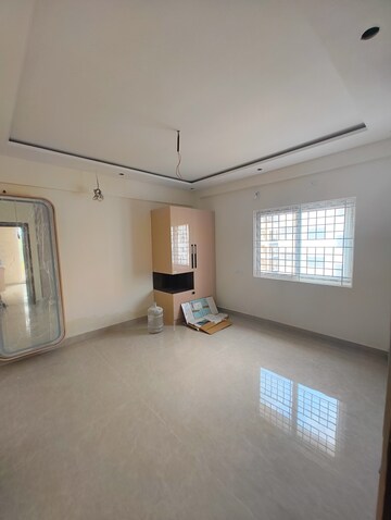 Room in 3 BHK Apartment at Prabhu Kunj Indiranagar, Indiranagar – for Rent