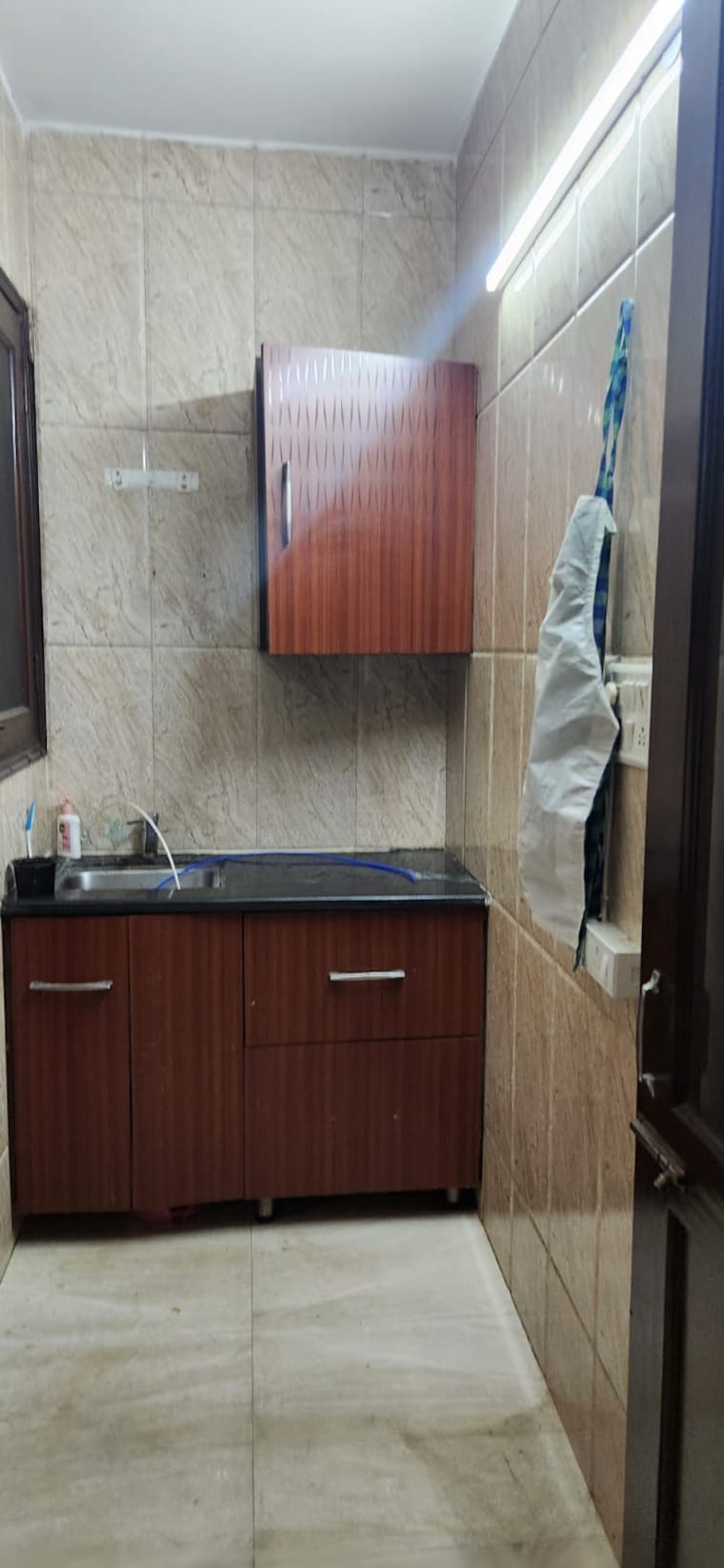 Kitchen, east of kailash 2 Bedroom 150 Sq.Yd. Independent House In East Of Kailash Delhi 9239041