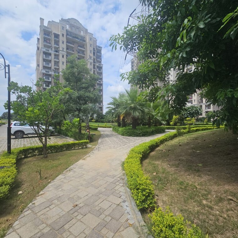 Garden, dera bassi 3 Bedroom 1900 Sq.Ft. Apartment In Dera Bassi Mohali 9239072