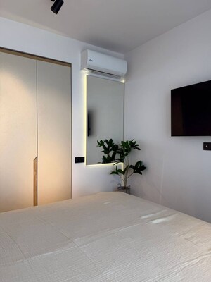 Room in 2.5 BHK Builder Floor at Vasant Enclave – for Sale