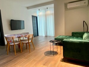 Living Room in 2.5 BHK Builder Floor at Vasant Enclave – for Sale