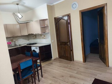 Master Bedroom in 2 BHK Builder Floor at Green Park – for Sale