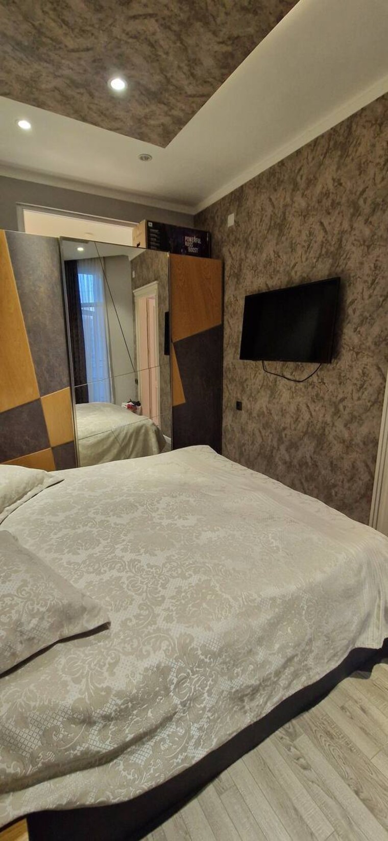 Bedroom, uttam nagar west 2 Bedroom 50 Sq.Yd. Builder Floor In Uttam Nagar West Delhi 9239097