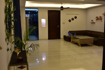 Team Area in 4 BHK Builder Floor at Sector 37 – for Sale