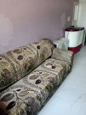 Living Room in 1.5 BHK Independent House at Huda – for Rent