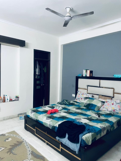 3 BHK + Servant Room Builder Floor For Rent in AS Tower