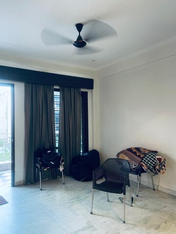 Living Room in 3 BHK Builder Floor at AS Tower, Sector 45 – for Rent