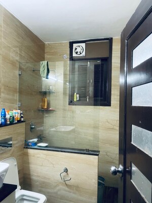 Bathroom in 3 BHK Builder Floor at AS Tower, Sector 45 – for Rent