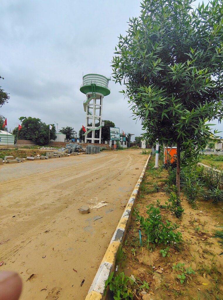 Garden, agra road  111 Sq.Yd. Plot In Agra Road Jaipur 9239141