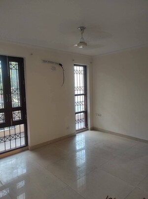 Room in 4 BHK Builder Floor at Ardee City, Sector 52 – for Sale