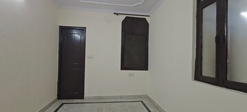 Furnished Amenities in 3 BHK Builder Floor at Mayur Vihar Phase 1 – for Rent