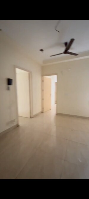 Room in 2 BHK Apartment at Gaur City 2 - 14th Avenue, Sector 16c Greater Noida – for Sale