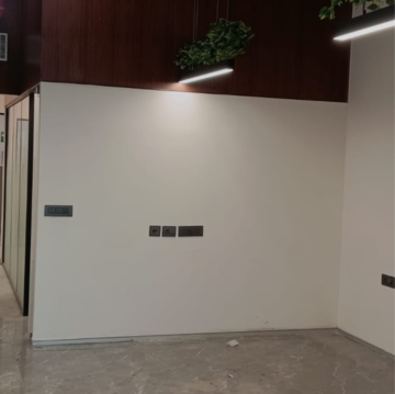 Room in  Office Space at Okhla Industrial Estate Phase 1 – for Sale