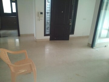 Room in 3 BHK Builder Floor at Shivalik Colony – for Rent