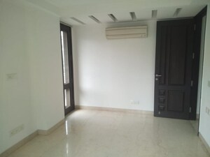 Room in 3 BHK Builder Floor at Shivalik Colony – for Rent