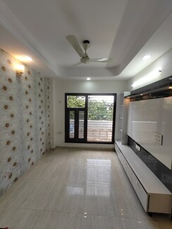 3 BHK Builder Floor For Sale in Krishna Tower Noida