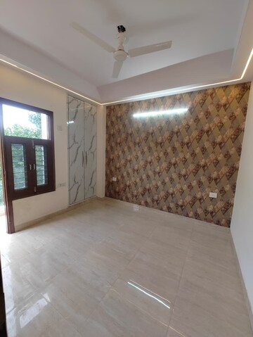 Bedroom in 3 BHK Builder Floor at Krishna Tower Noida, Sector 73 – for Sale
