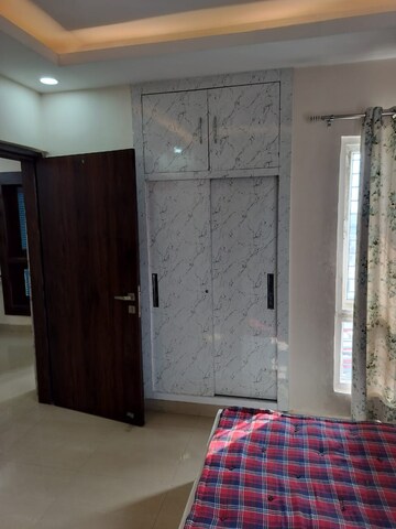 Bedroom in 3 BHK Apartment at Gomti Nagar – for Rent