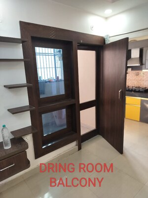 Room in 3 BHK Apartment at Gomti Nagar – for Rent