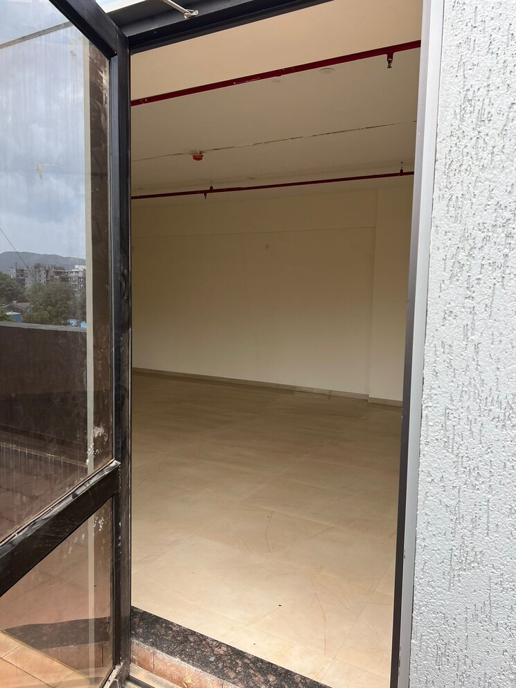 Room, shivam-it-park Commercial Office Space 1200 Sq.Ft. In Wagle Industrial Estate Thane 9239219