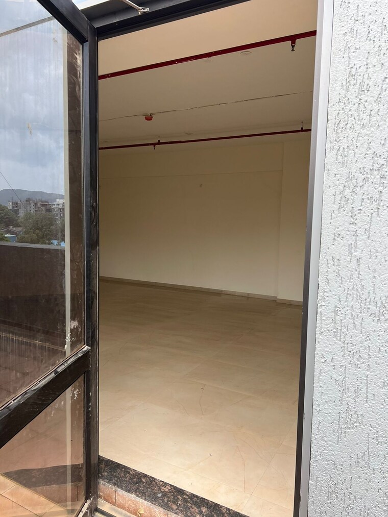 Room, shivam-it-park Commercial Office Space 1200 Sq.Ft. In Wagle Industrial Estate Thane 9239219