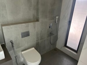 Attached Bathroom in 4 BHK Apartment at Rajesh Raj Infinia, Malad West – for Rent