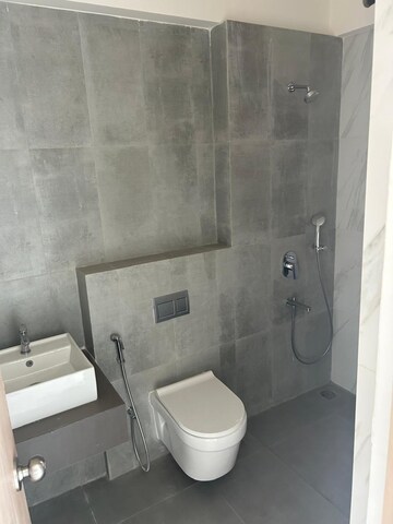 Attached Bathroom in 4 BHK Apartment at Rajesh Raj Infinia, Malad West – for Rent