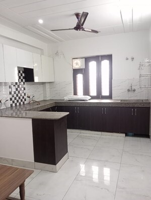 Kitchen in 2 BHK Builder Floor at Sector 57 – for Rent