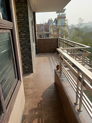 Balcony in 2 BHK Builder Floor at Sector 57 – for Rent