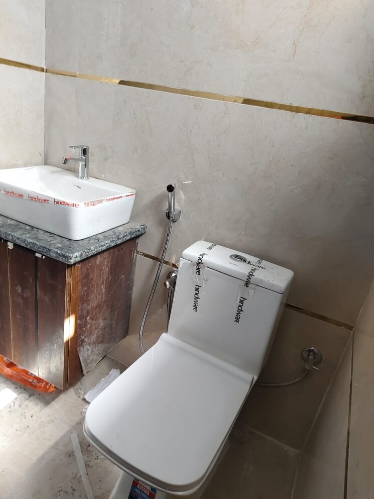 undefined, sector 57 3 Bedroom 2100 Sq.Ft. Builder Floor In Sector 57 Gurgaon 9239279