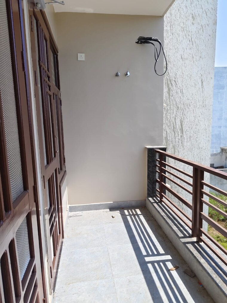 undefined, sector 57 3 Bedroom 2100 Sq.Ft. Builder Floor In Sector 57 Gurgaon 9239279