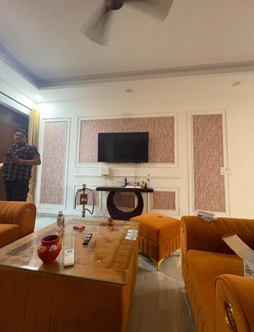 Living Room in 3 BHK Builder Floor at Sector 57 – for Rent