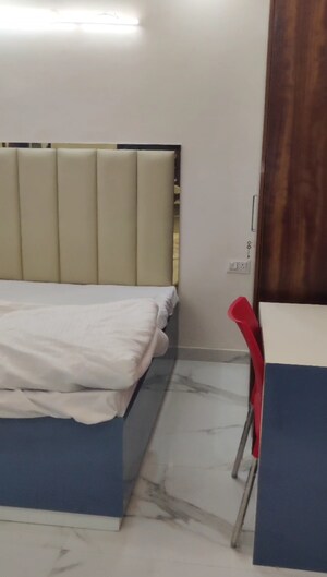 1 RK Builder Floor For Rent in Sector 57