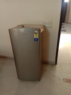 Room in 1 RK Builder Floor at Sector 56 – for Rent