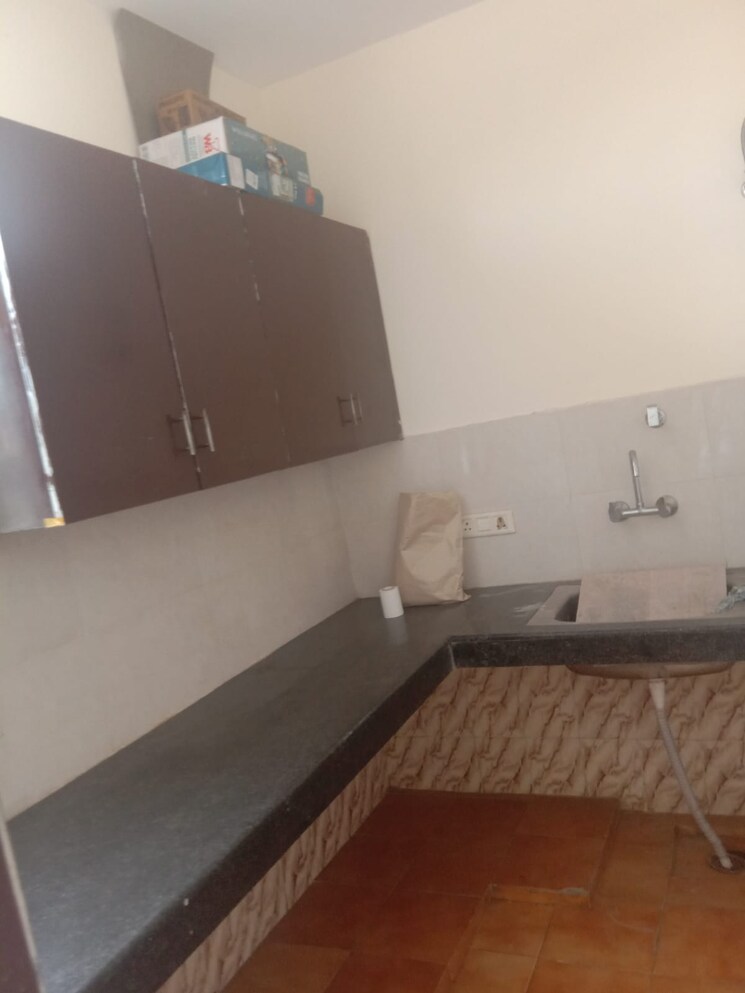 Kitchen, sector 56 1 RK 450 Sq.Ft. Builder Floor In Sector 56 Gurgaon 9239344