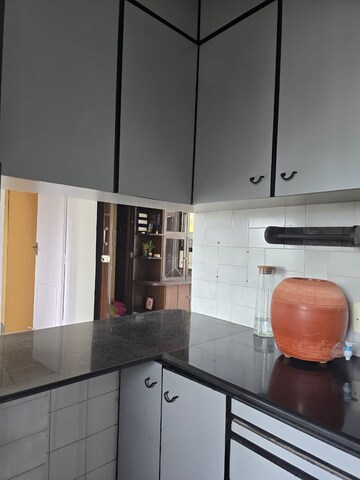 Kitchen in 1.5 BHK Apartment at Florida Apartment Bandra, Bandra West – for Rent