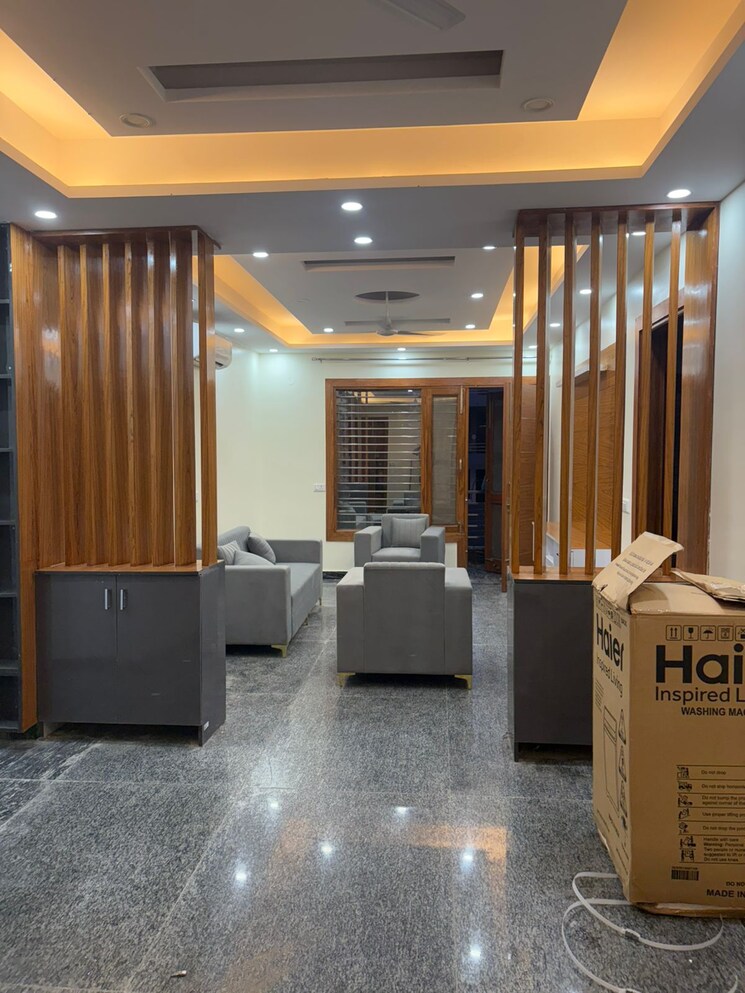 Living Room, sweta-central-park-ii 4 Bedroom 4000 Sq.Ft. Apartment In Sector 48 Gurgaon 9239489