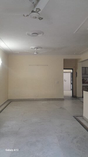 Room in 2 BHK Builder Floor at Unitech South City II, Sector 50 – for Rent