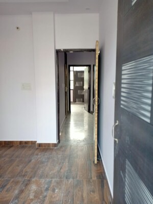 Building Lobby in 3 BHK Builder Floor at Uppal Southend, Sector 49 – for Rent